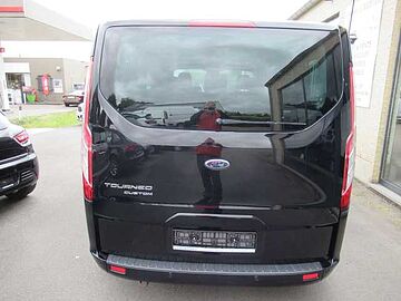 Ford Tourneo Custom 2.0 TDCi L2H1